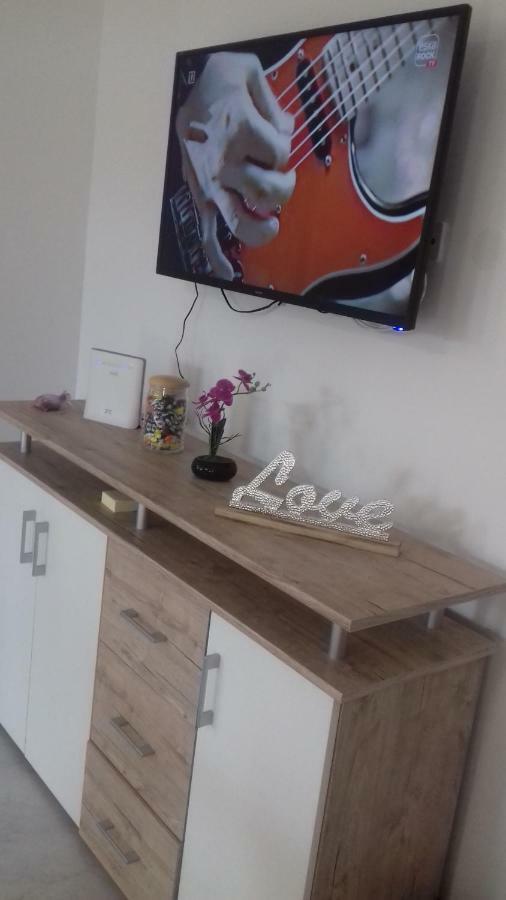 Holiday Home Nora**** Loznati Cres 外观 照片