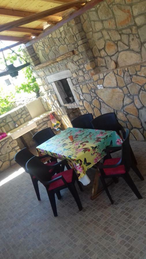 Holiday Home Nora**** Loznati Cres 外观 照片