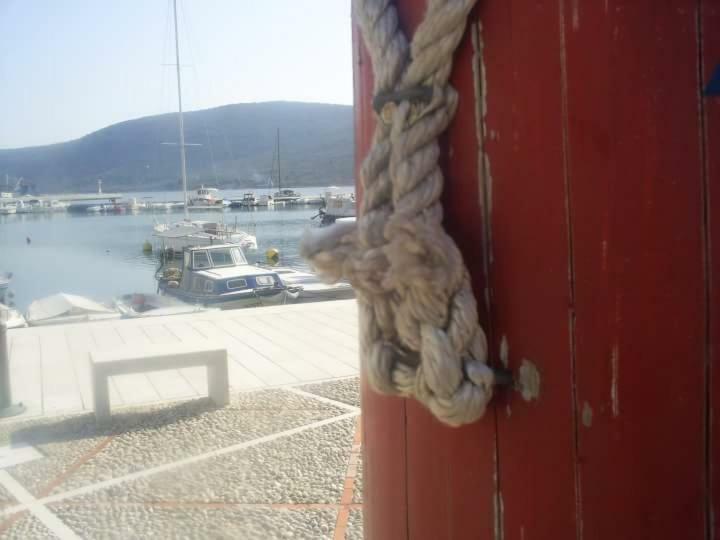 Holiday Home Nora**** Loznati Cres 外观 照片