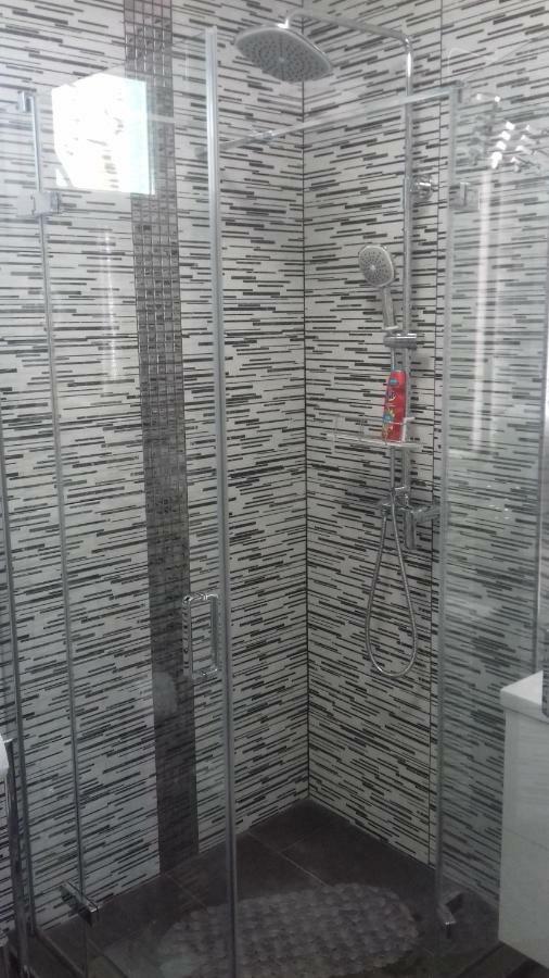 Holiday Home Nora**** Loznati Cres 外观 照片